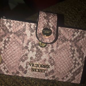 Victoria’s Secret cards case!